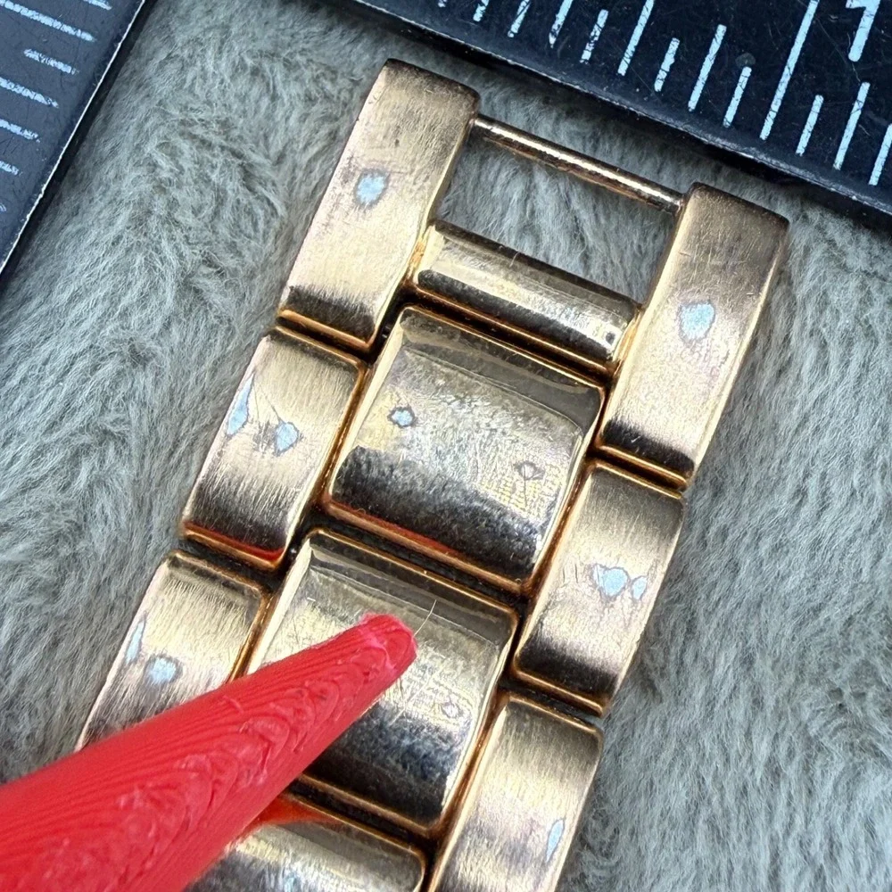 Vintage Men's Liz Claiborne Watch Gold Tone NONWORKING